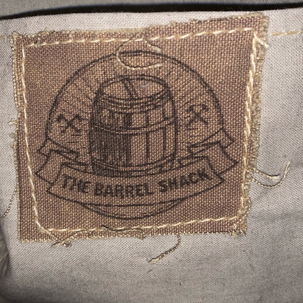 Barrel Shack Weekender - Picture 2 of 9